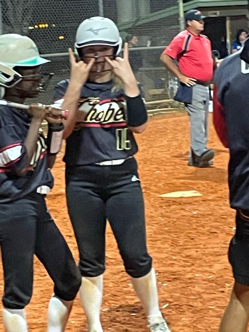 She Swings, She&nbsp;Scores