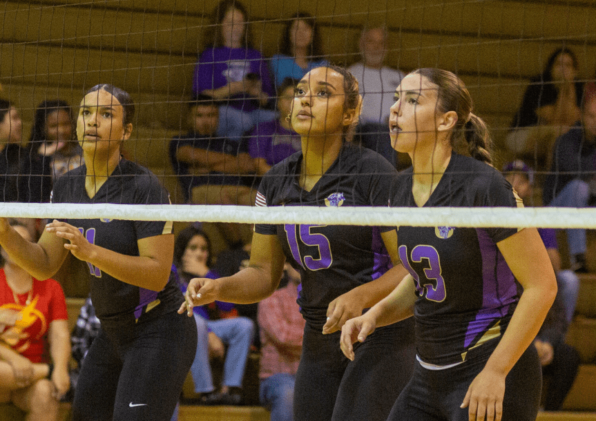 Volleyball Sweeps Rams