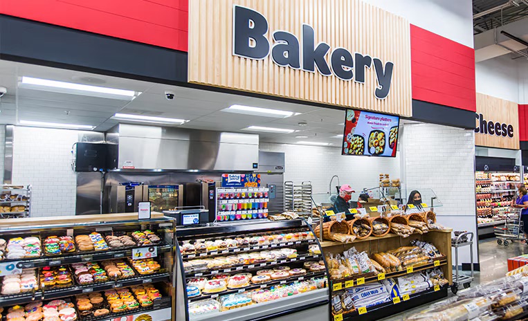 Where Gray works with her mom in Winn Dixie.